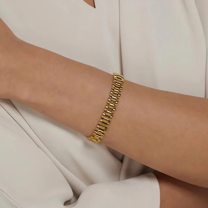 Golden Link Luxe Cuff