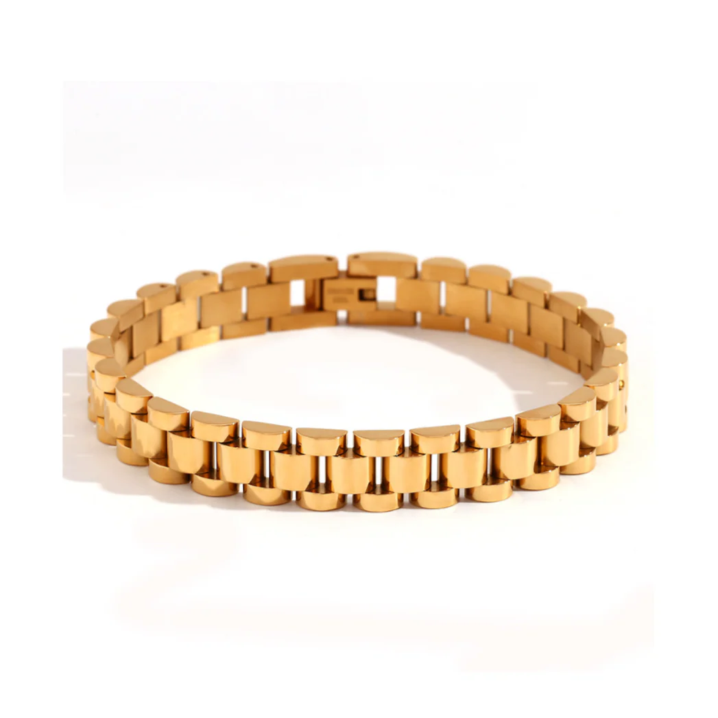 Golden Link Luxe Cuff